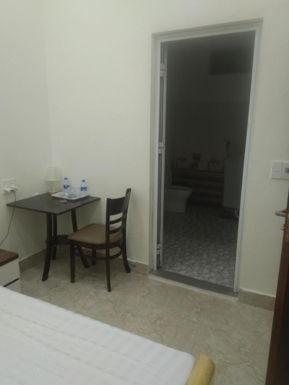 Hoang Bach Homestay Донґван Екстер'єр фото