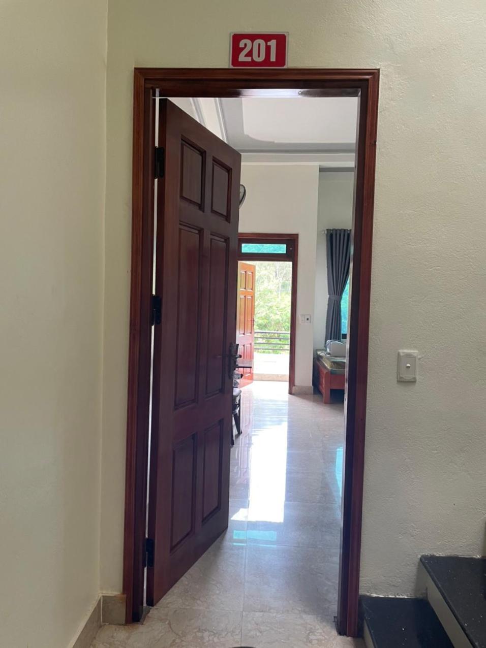 Hoang Bach Homestay Донґван Екстер'єр фото