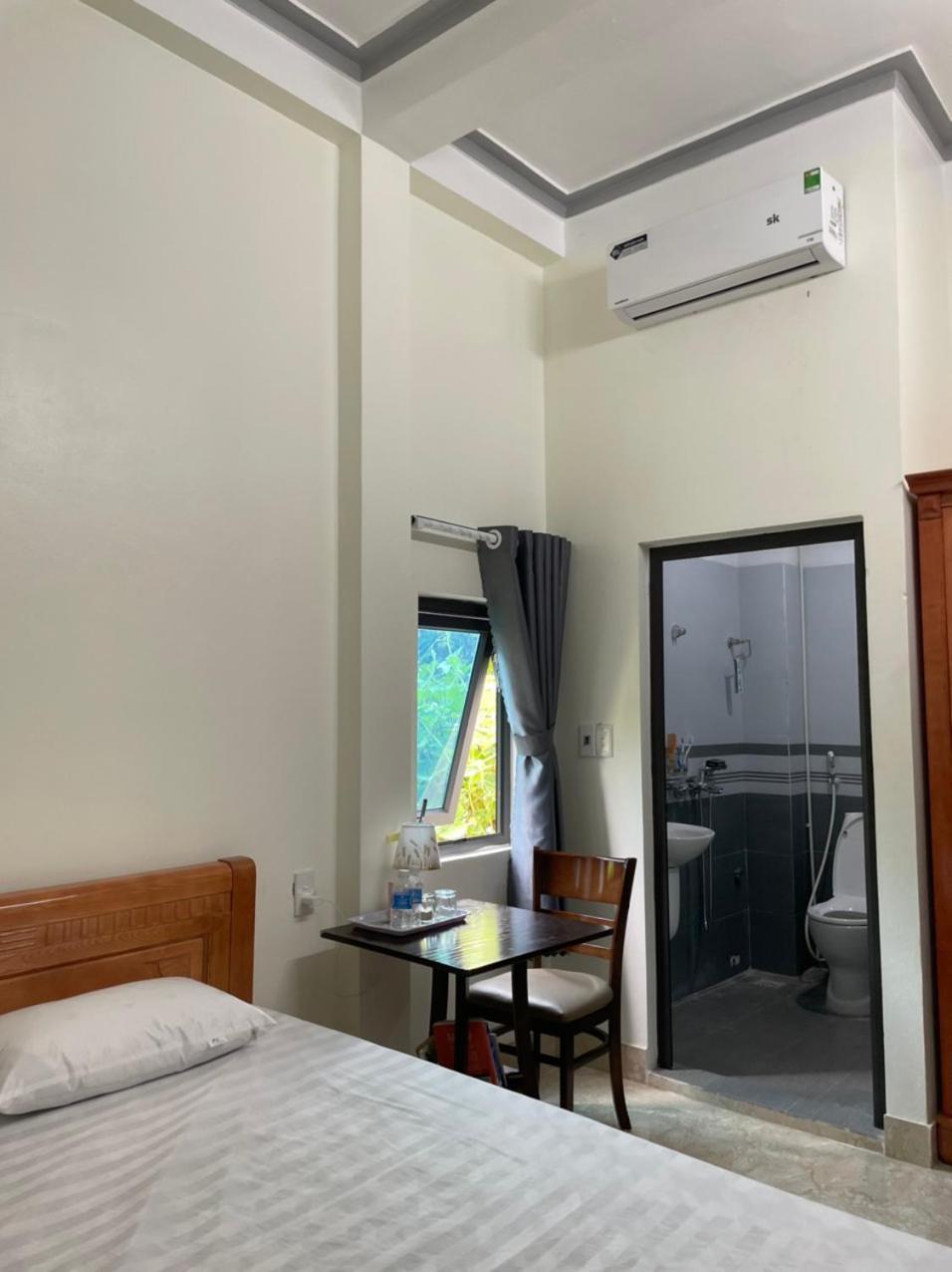 Hoang Bach Homestay Донґван Екстер'єр фото
